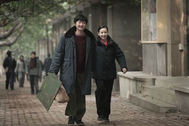 王大治（右）與董潔（左）從戲裡愛到戲外，兩人雙雙婚內出軌。(年代提供)