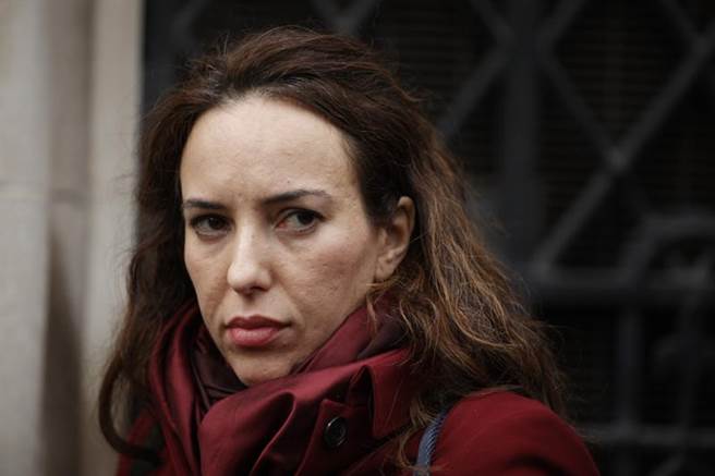 亞桑傑的未婚妻莫里斯（如圖）表示，英國獄政單位同意兩人在牢裡完婚。（圖／美聯社）