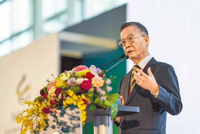 台湾永续能源研究基金会董事长简又新说，碳中和是循环经济的最好解方。图／顏瑞田