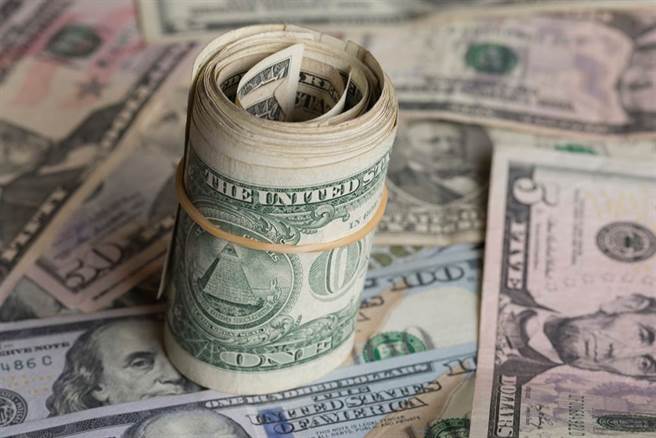 物價飆漲導致美國民眾荷包縮水。（達志影像／shutterstock提供）