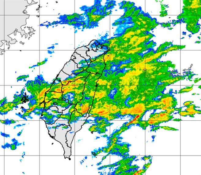 今云系移入，中部以北、东半部雨势较大。（中央气象局提供）