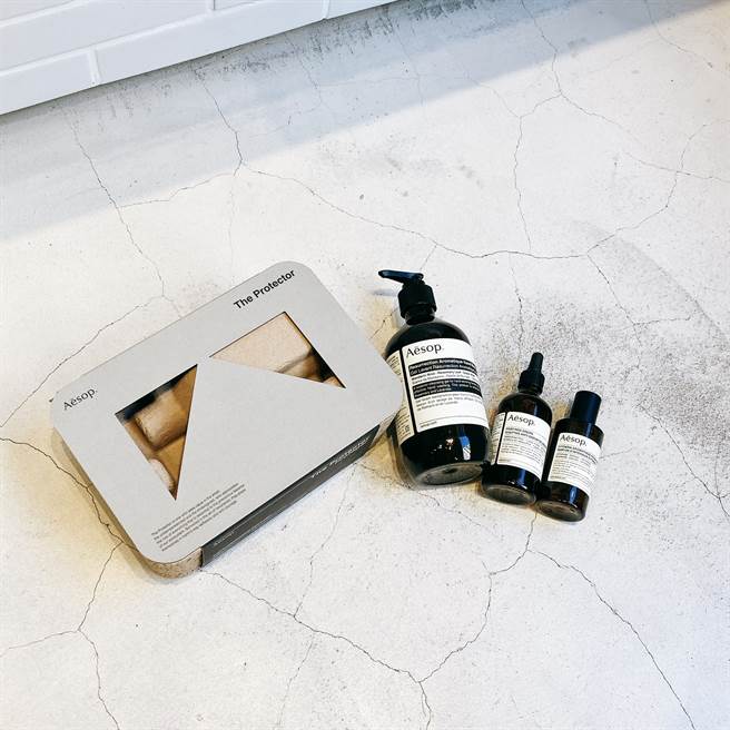 「守护者」合作伙伴是澳洲 Karrkad Kanjdji Trust，其中含有三款献给居家或办公室的香氛配方，以清新迷人的气息，创造寧静放松的空间氛围。（邱映慈摄）