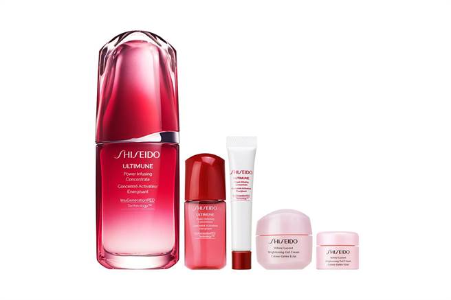 京站的SHISEIDO電波精華組，原價6095元，特價3555元。（京站提供）