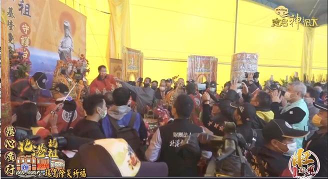 北港妈祖迎来首次搭乘火车环岛，13日落脚在基隆拥恒文创园区。（摘自基隆拥恒文创园区）