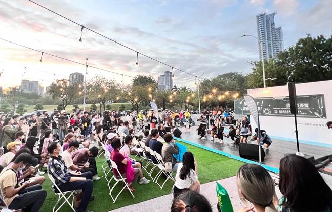 高雄市青年局主办雄校联社团成果发表会。（柯宗纬摄）