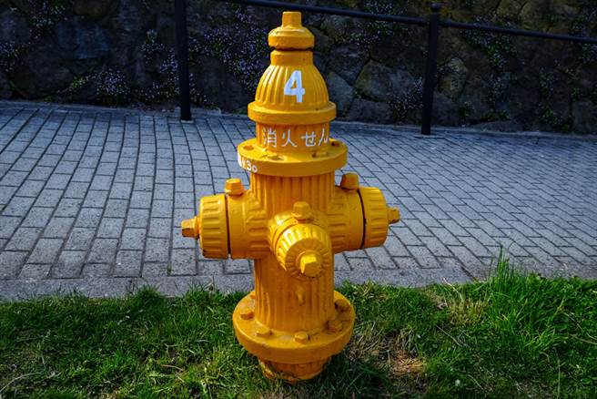 北海道消防栓五顏六色，其實不是因為好看，而是基於救災考量而用顏色進行區隔。（示意圖／達志影像）