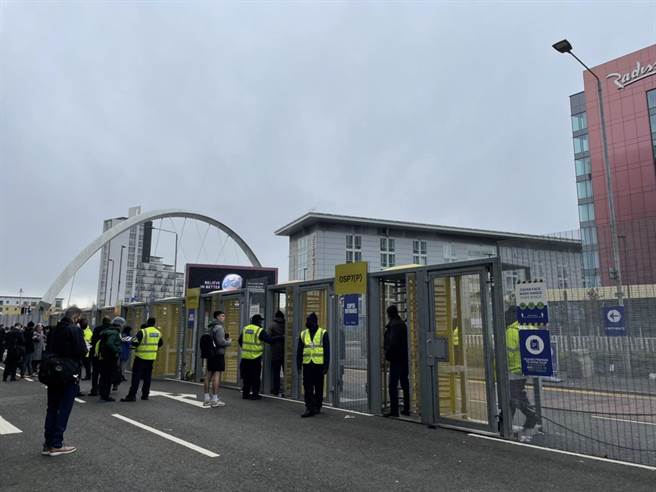 在格拉斯哥舉辦的聯合國氣候變遷大會，兩週來約有五萬人參與開會。（立法委員洪孟楷提供）