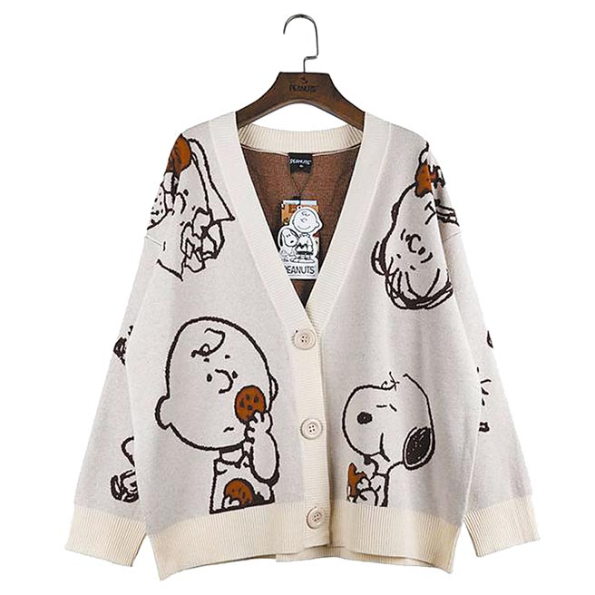 京站推薦PEANUTS史努比與夥伴寬版針織外套，原價3280元，特價2380元。（京站提供）