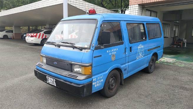 不只「红斑马」，国道公路警察局公布「蓝天使」等其他3种执勤警车引热议。（国道公路警察局提供／张朝欣云林传真）