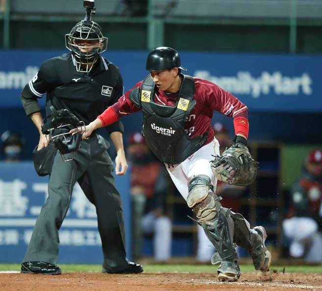 樂天桃猿捕手張閔勛。（陳怡誠攝）