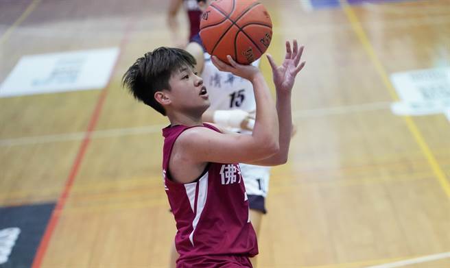 佛光大学黄渝庭狂轰25分创个人UBA生涯新高。（大专体总提供）