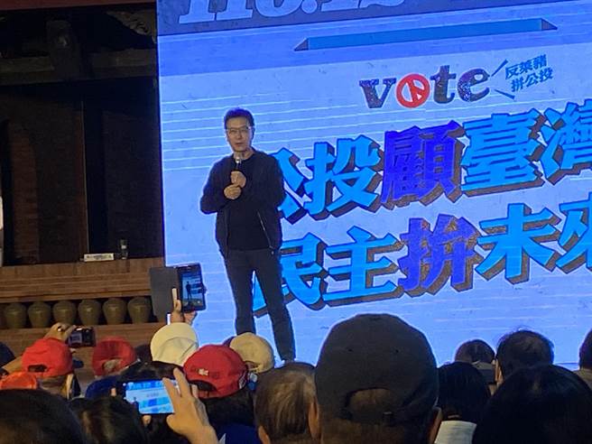 中广董事长赵少康声援国民党四大公投宣讲。（王文吉摄）