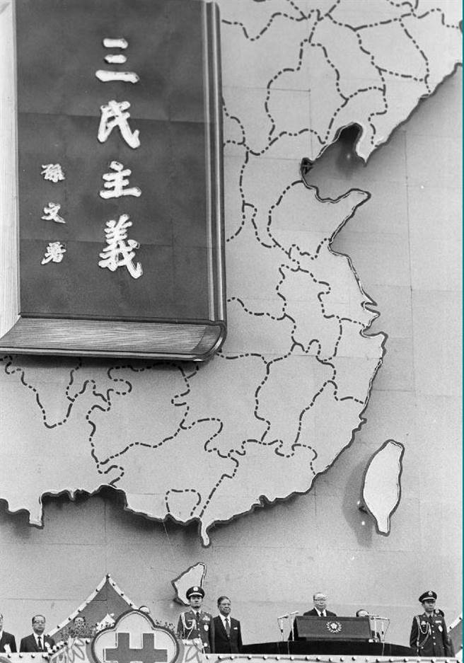 蒋经国总统（中时檔案照）