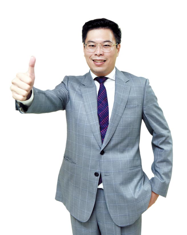 摩爾投顧分析師張志誠