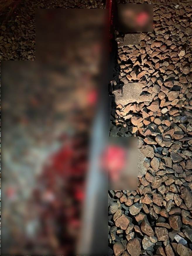 台铁昨晚发生一起死亡事故，车次2994从嘉义开往彰化的区间车，14日晚间11点左右行经田中与二水间的平交道时，撞上一名卧倒在平交道的80多岁徐姓老翁，老翁当场死亡。（民眾提供／吴建辉彰化传真）