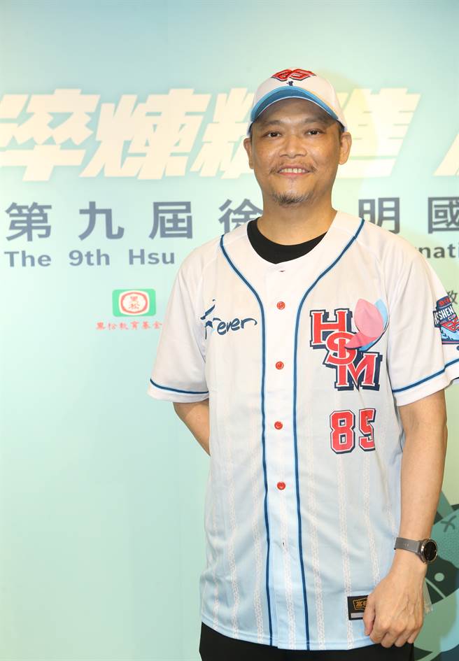 名球评「喇叭」潘忠韦。（陈怡诚摄）