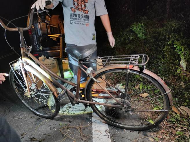 警方初步研判，死者疑单车失控不慎坠落丧命，检方今相验认定意外。（读者提供／张毓翎台南传真）