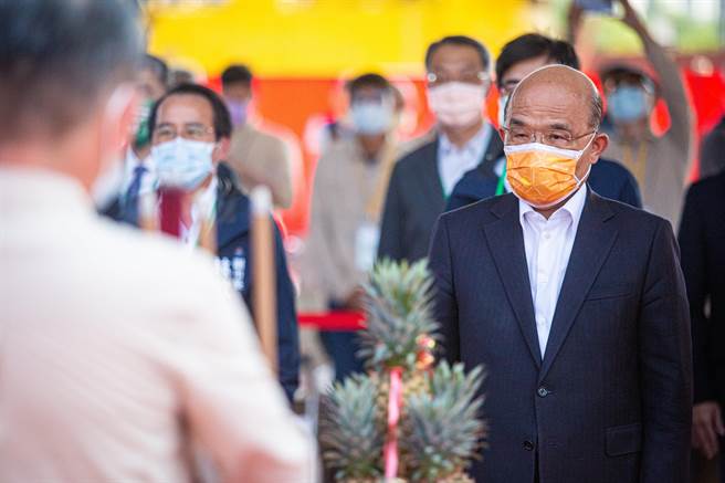 行政院长苏贞昌叮咛国家住宅及都市更新中心，成屋设计规画要再加强，让社宅真正发挥便利务实的效用。（袁庭尧摄）