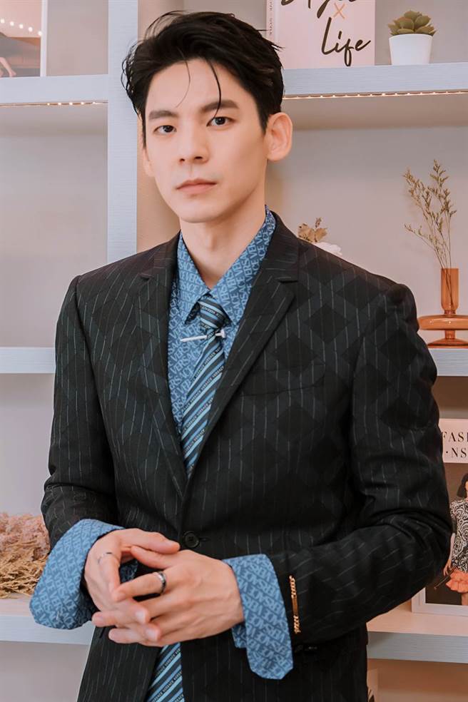 外型陽光且散發大男孩氣質的林柏宏，片中挑戰性格偏激，沉迷網路世界的宅男。（圖／LiTV、星泰國際娛樂提供）