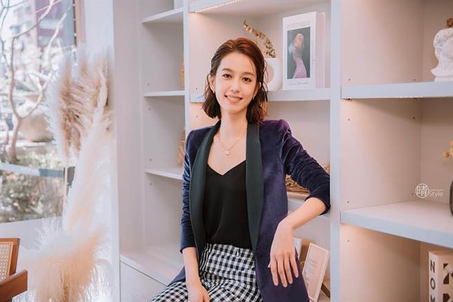 陳庭妮與李沐在電影裡有不少激烈的大膽親密戲，全情投入的演繹讓人相當激賞。（圖／LiTV、星泰國際娛樂提供）