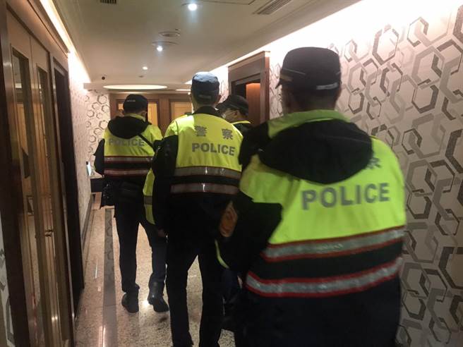 新北市永和警分局于今（15日）晚间规划执行「扩大临检」勤务。（永和警分局提供）