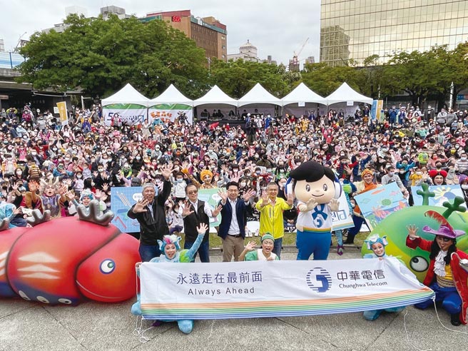 中華電5G無塑家庭日人氣爆棚，總經理郭水義表示，將展現中華電信永續發展的行動力。圖／中華電信提供