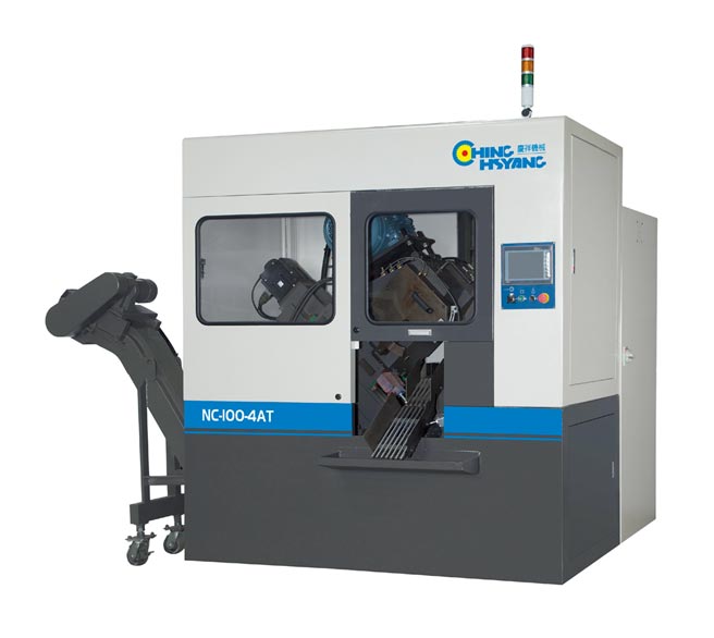 庆祥数控自动圆锯机NC-100-4AT，提升效率。图／业者提供