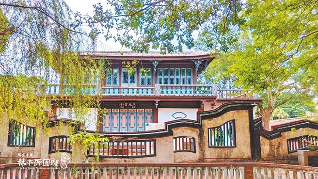 板桥林本源园邸观稼楼丰富建筑纹饰，层层带出花园精致之美，但修復标案却迟迟未标出去。（新北市文化局提供／叶德正新北传真）