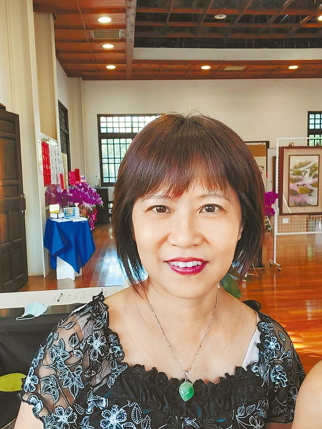 梁美月认为，能够如愿成为水墨书画家是上天冥冥中最好的安排。（林雅惠摄）