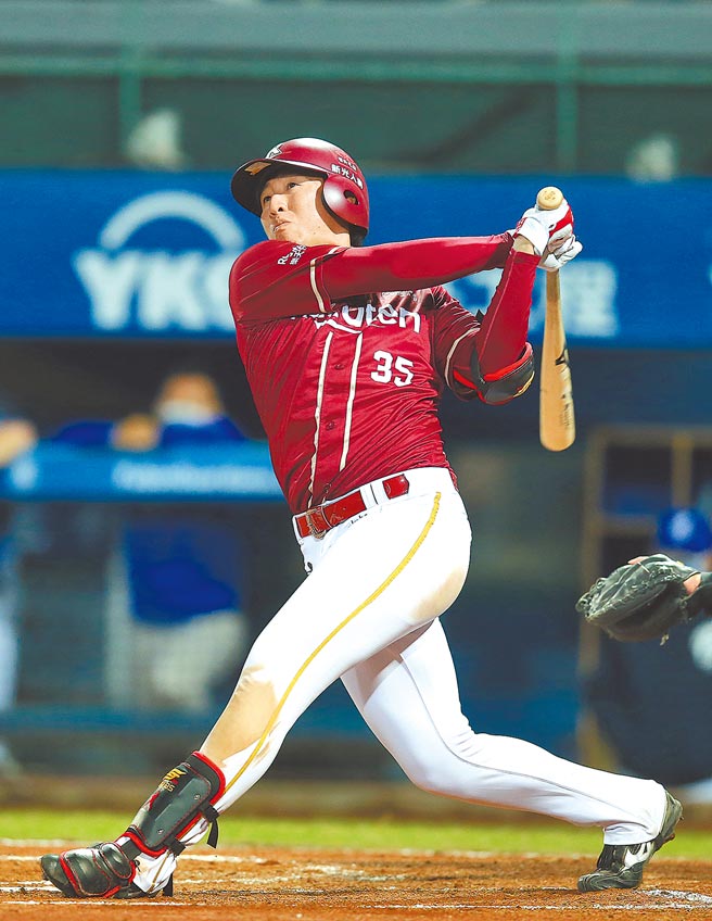 乐天桃猿成晋昨天贡献6分打点。（陈怡诚摄）