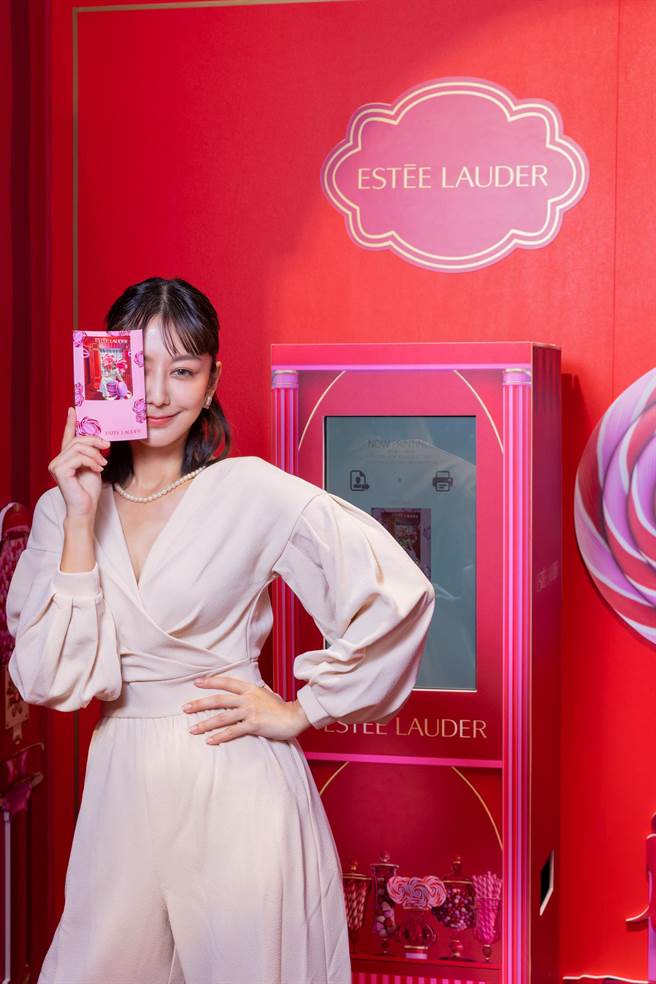 雅诗兰黛 全新「奇幻圣诞糖果屋」甜蜜限定登场。（雅诗兰黛提供）