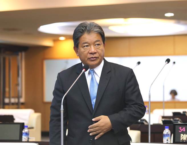 台南市议长郭信良不满被传介入绿电工程从中获利，除公开徵求事证，也请检调介入调查。（本报资料照片）
