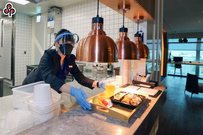 受到疫情影响，住宿及餐饮业人力净需求则为8年来新低，仅有2589人。（报系资料照）