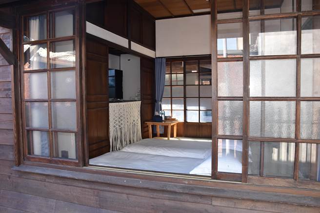 东村宿舍活化再营运提供住宿服务。（谢明俊摄）