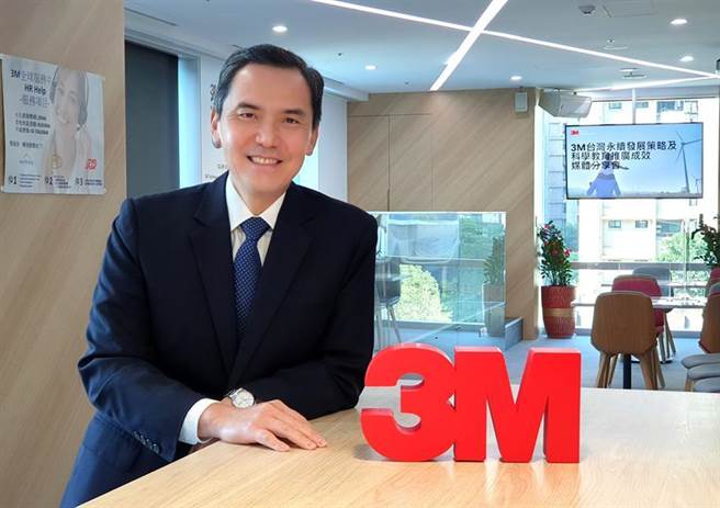 3M董事总经理仝汉霖博士分享3M企业永续发展策略，并于台湾深耕STEM科学教育。图／3M提供