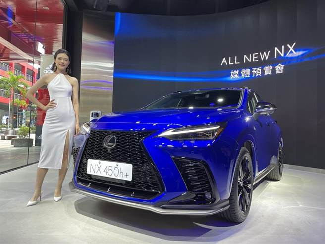 和泰汽车16日起开始预售Lexus NX大改款新车，预售价166万元起。（图／陈信荣）
