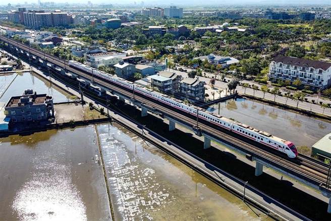 高铁宜兰站到底设在哪？交通部再提「地方折衷方案」。图为县政中心前空拍画面。（本报资料照片）
