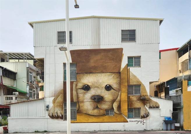 一年一度的高雄苓雅国际街头艺术节20日将在迷迷村盛大登场，今年融入「光」的元素，并将艺术版图扩及至台湾灯会场地之一的卫武营。（苓雅区公所提供／洪浩轩高雄传真）