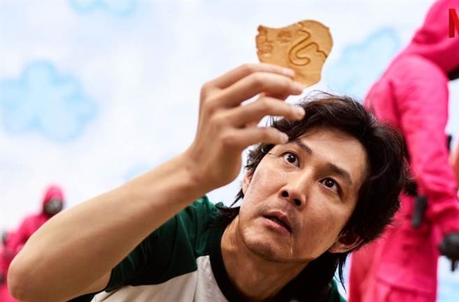 全球话题夯剧《鱿鱼游戏》仅拿到收视第10名。（图/netflixkr IG）