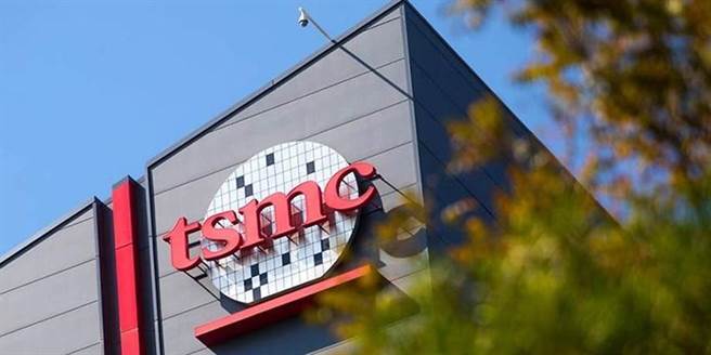 台積電與兩大外銀簽署800億元永續貸款連結。（圖／達志）