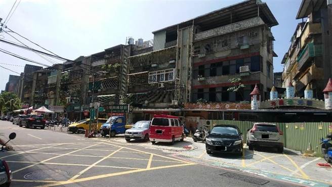新北住都中心介入 板桥48年油库口社区都更露曙光 。（新北住都中心提供）
