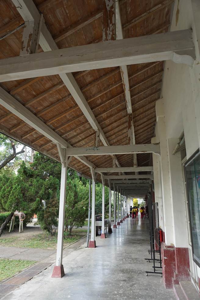 翁子国小的前身为1922年创立的「丰原公学校翁子分教场」，明年将迎接100周年校庆。（王文吉摄）