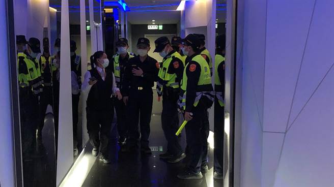 新北市蘆洲警分局為防制轄內不良份子藉機滋擾及深夜製造噪音車，於17丶18日連續2天規畫擴大臨檢。（蘆洲警分局提供）