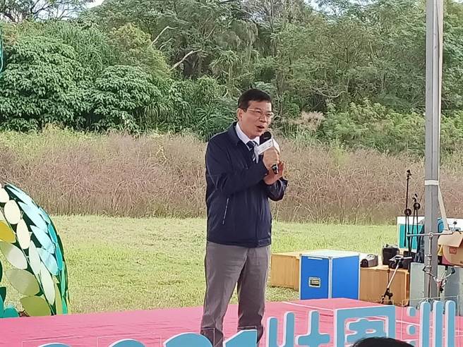  交通部长王国材认同高铁宜兰站第五选址方案就是「广义的宜兰县政中心站」。（胡健森摄）