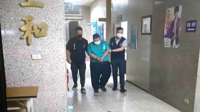 警方将锺嫌依诈欺罪嫌移送法办。(翻摄照片／林郁平台北传真）