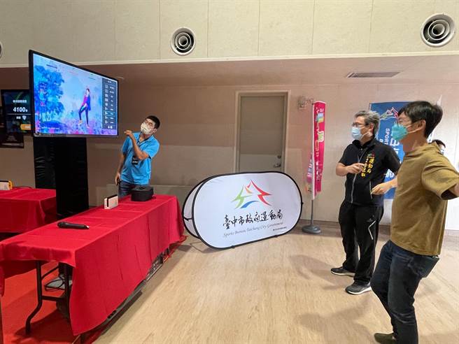 台中电竞嘉年华19日举行开幕典礼，接连三天系列赛事祭出总奖金39万元。（陈淑娥摄）