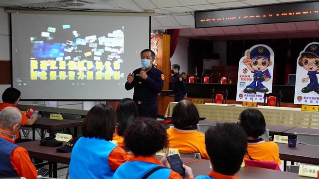 新北市新庄警分局于（19日）下午于分局4楼礼堂办理任务训练讲习，共计107名队员参训。（新庄警分局提供）