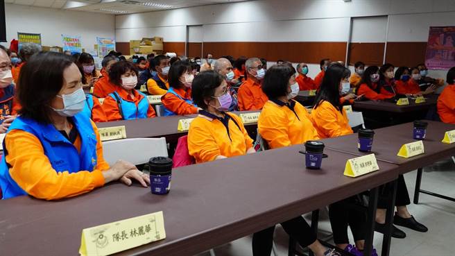 新北市新庄警分局于（19日）下午于分局4楼礼堂办理任务训练讲习，共计107名队员参训。（新庄警分局提供）