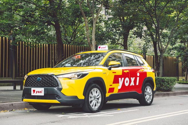 歡慶yoxi成軍周年，即日起至12月30日，搭乘yoxi趟趟可抽iPhone 13、搭車金等百萬好禮。圖／和泰汽車提供