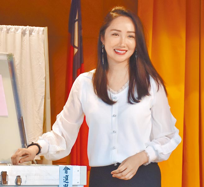 苗栗县农会理事长兼竹南最美镇代陈怡桦将出马角逐竹南镇长。（谢明俊摄）
